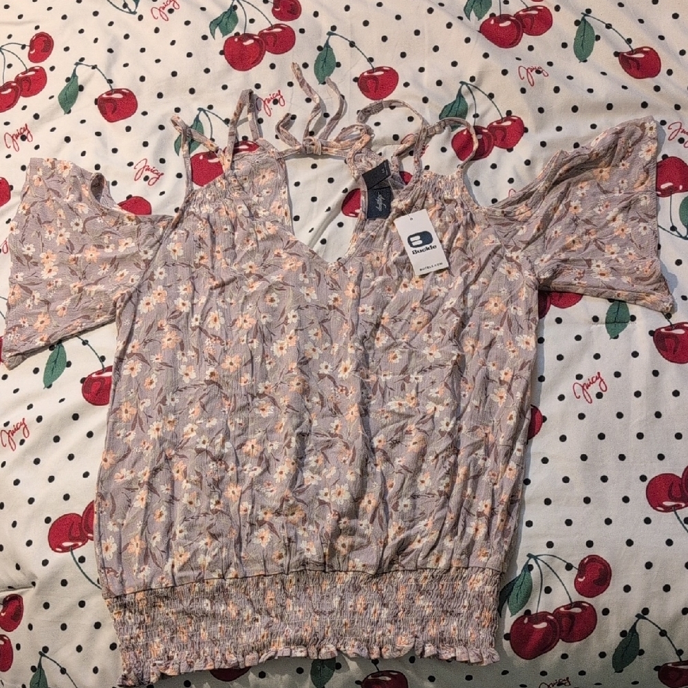 Daytrip Buckle Floral Cold Shoulder Top